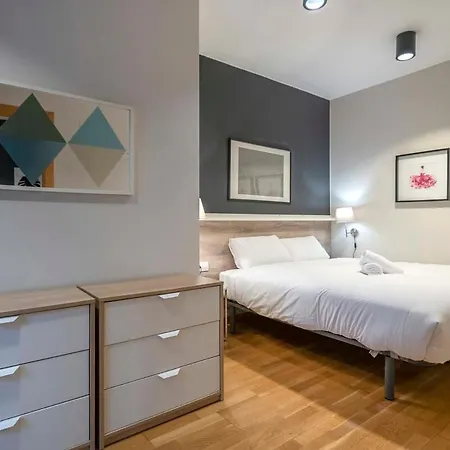 Apartment Modern And Bright In Eixample 1-3
