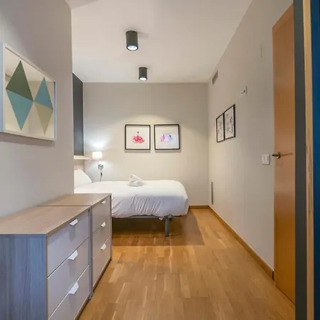 Modern And Bright In Eixample 1-3 * Barcelona